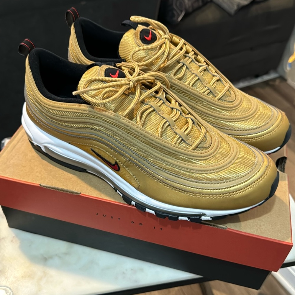 NIKE AIR MAX 97 OG (GOLD BULLETS)